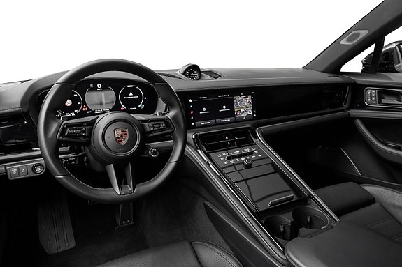 Porsche Panamera 28 of 30