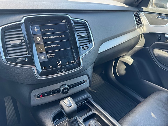 Volvo XC90 21 of 30