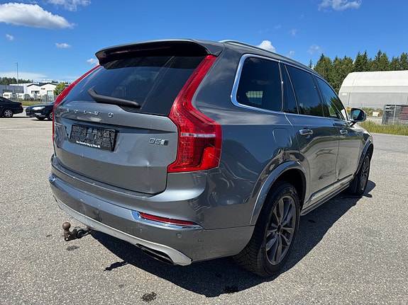 Volvo XC90 5 of 5