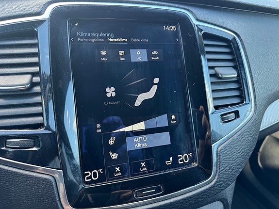 Volvo XC90 20 of 30
