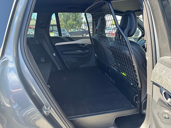 Volvo XC90 17 of 30