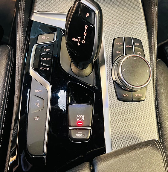BMW 530e 20 of 30