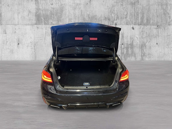BMW 530e 8 of 30