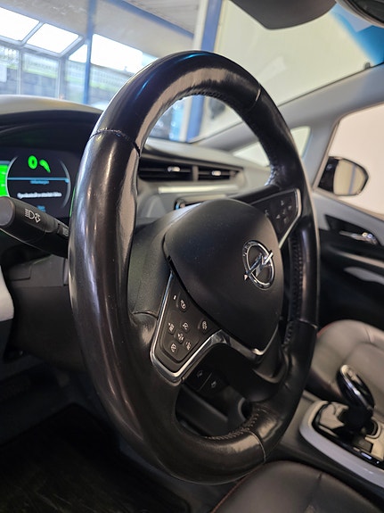 Opel Ampera 10 of 22