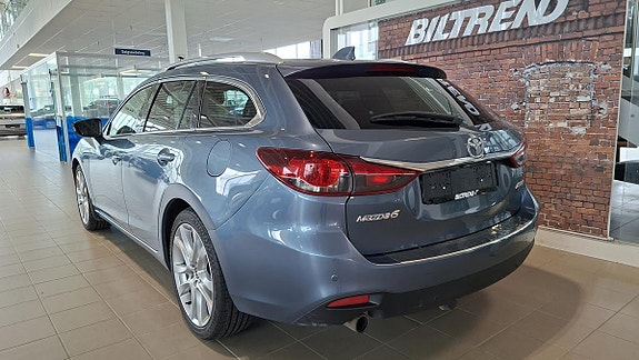 Mazda 6 3 of 5