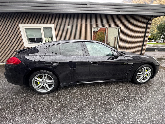 Porsche Panamera 9 of 30