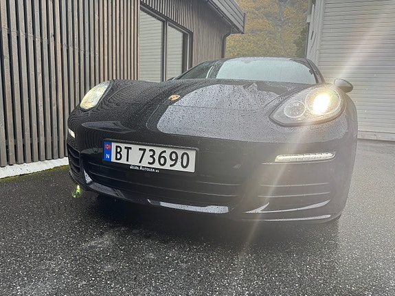 Porsche Panamera 20 of 30