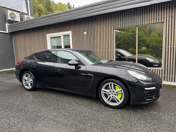 Porsche Panamera 8 of 30