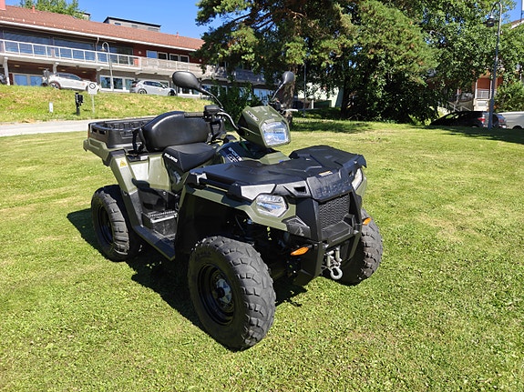 Polaris Sportsman X2 570 3 of 12