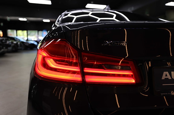 BMW 530e 14 of 30