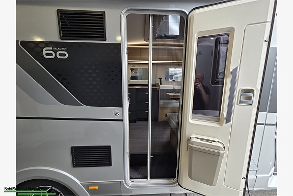 Adria CORAL 670 DL 60Y - Fiat MultiJet3 140HP (103kW) HD 35L 5 of 5