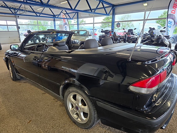 Saab 9-3 12 of 13