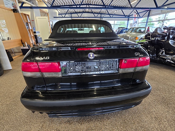 Saab 9-3 8 of 13