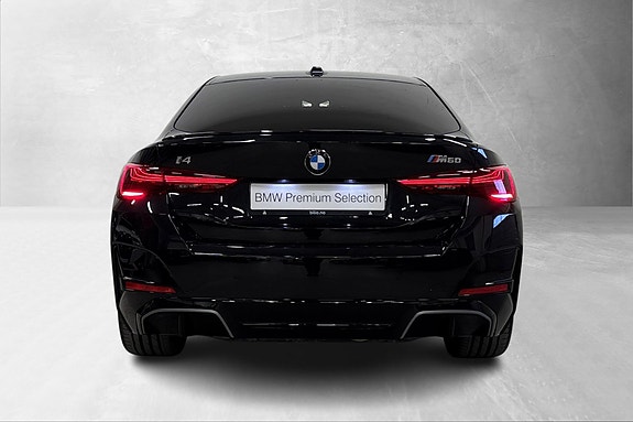 BMW i4 3 of 5