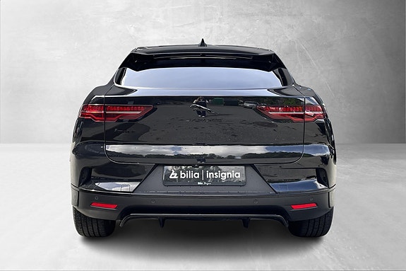 Jaguar I-PACE 4 of 5