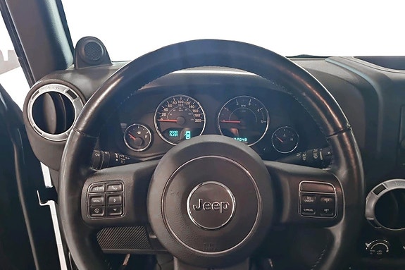 Jeep Wrangler 8 of 22
