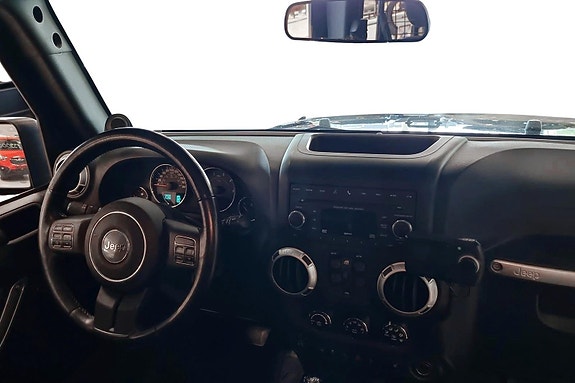 Jeep Wrangler 6 of 22