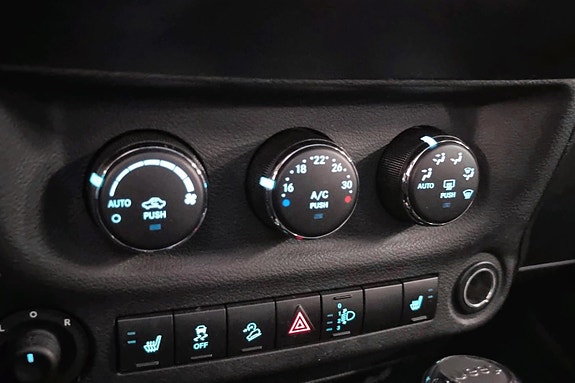 Jeep Wrangler 12 of 22