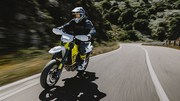 Husqvarna 701 Supermoto 5 of 5