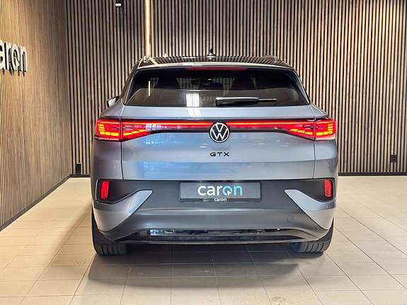Volkswagen ID.4 GTX 3 of 5