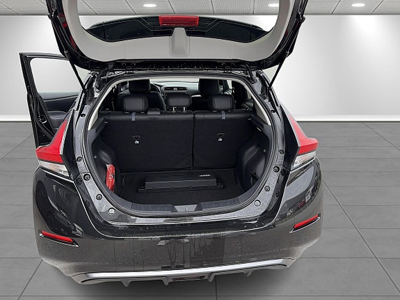 Nissan Leaf 15 of 15