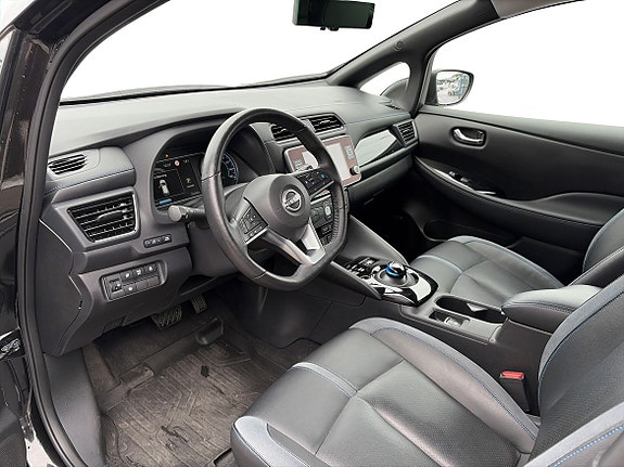 Nissan Leaf 7 of 15