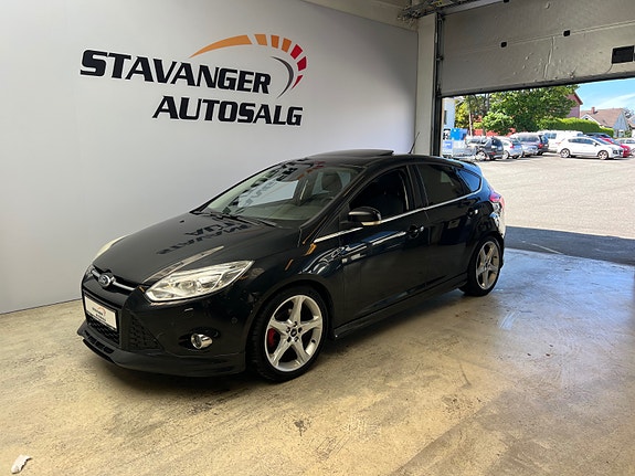 Ford Focus 2 of 5