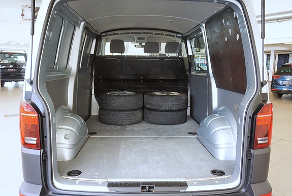 Volkswagen Transporter 24 of 24