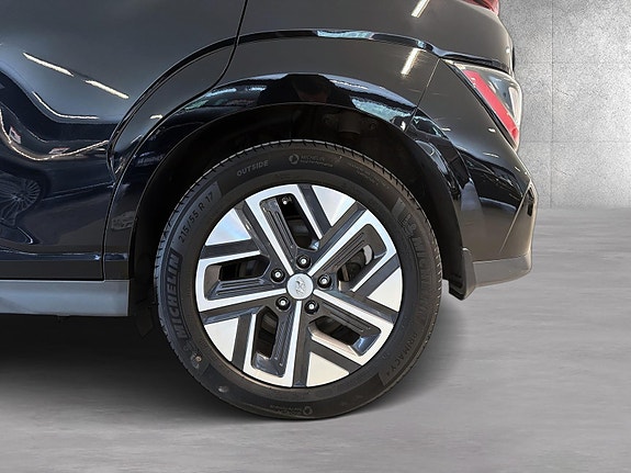 Hyundai Kona 8 of 20