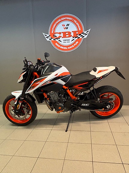 KTM 890 Duke R 5 of 5
