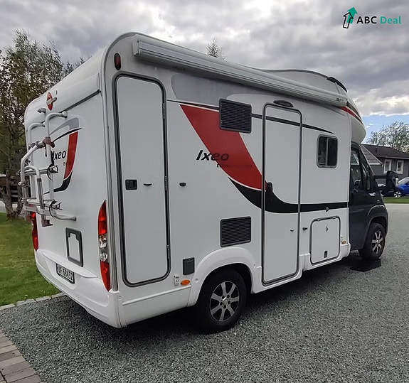 Bürstner BT5309 | under 6 m | Stekovn | S.stativ | TV | R.kam + NAV | Skinn | 4 of 5