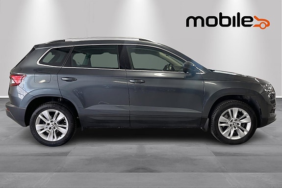 Skoda Karoq 2 of 5