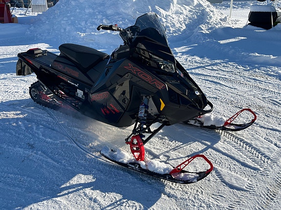Polaris 850 Indy XCR 5 of 9