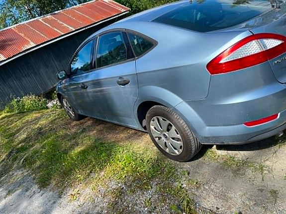 Ford Mondeo 2 of 5