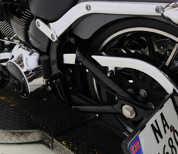 Harley-Davidson FXSB Breakout 7 of 12