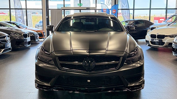 Mercedes-Benz CLS63 2 of 5