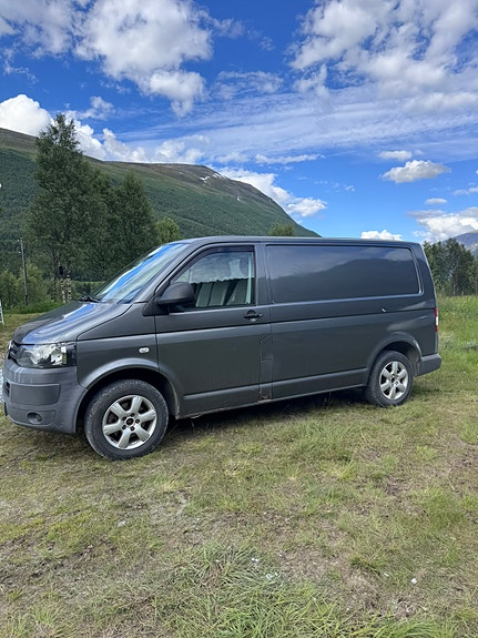 Volkswagen Transporter 2 of 5