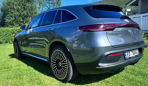 Mercedes-Benz EQC400 4 of 5