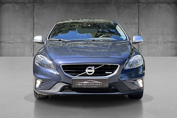 Volvo V40 5 of 5