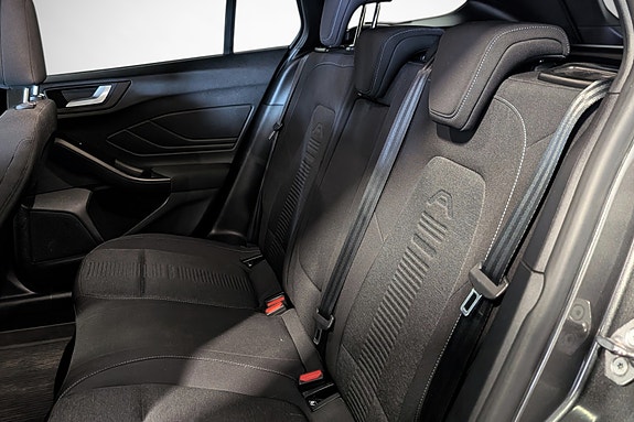 Ford Focus 19 of 24