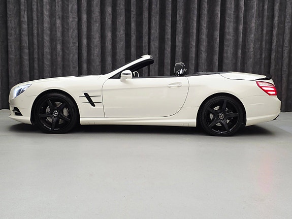 Mercedes-Benz SL350 4 of 5
