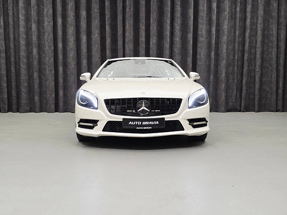 Mercedes-Benz SL350 2 of 5