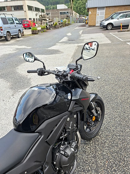 Honda CB500 Hornet 9 of 13