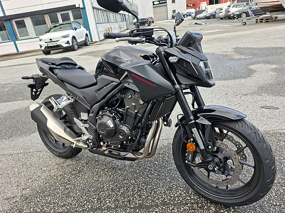 Honda CB500 Hornet 12 of 13