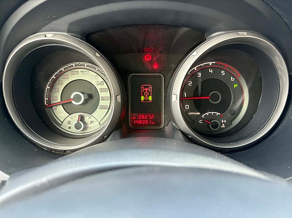 Mitsubishi Pajero 14 of 19