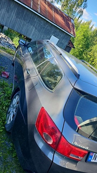 Honda Accord 2 of 5