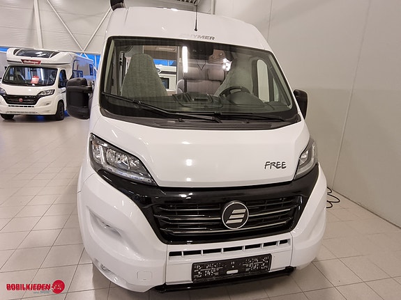 Hymer Bybobil med 9 trinns automatgir, tilhengerfeste og solcellepanel veldig velholdt og fin bybobil 3 of 5