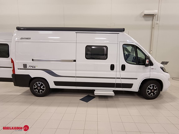 Hymer Bybobil med 9 trinns automatgir, tilhengerfeste og solcellepanel veldig velholdt og fin bybobil 2 of 5