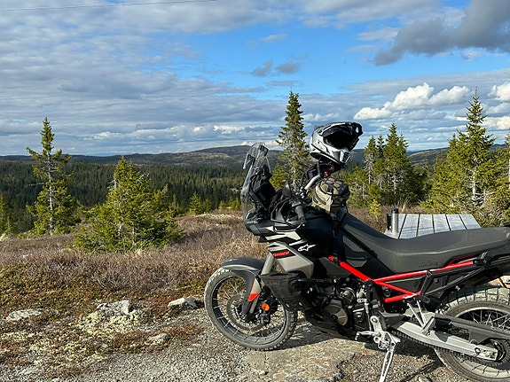 Aprilia Tuareg 660 4 of 5