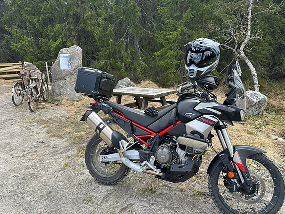 Aprilia Tuareg 660 5 of 5